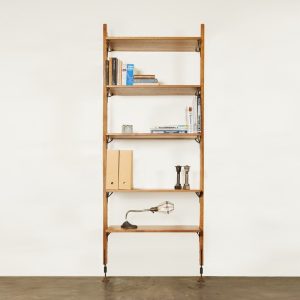 Theo煙燻橡木壁面層架組合(層板組)