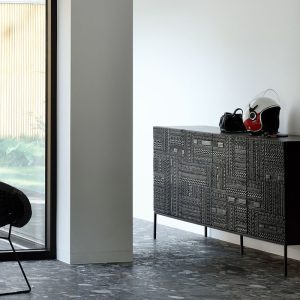 Ancestors Tabwa 圖騰浮雕三門/四門邊櫃