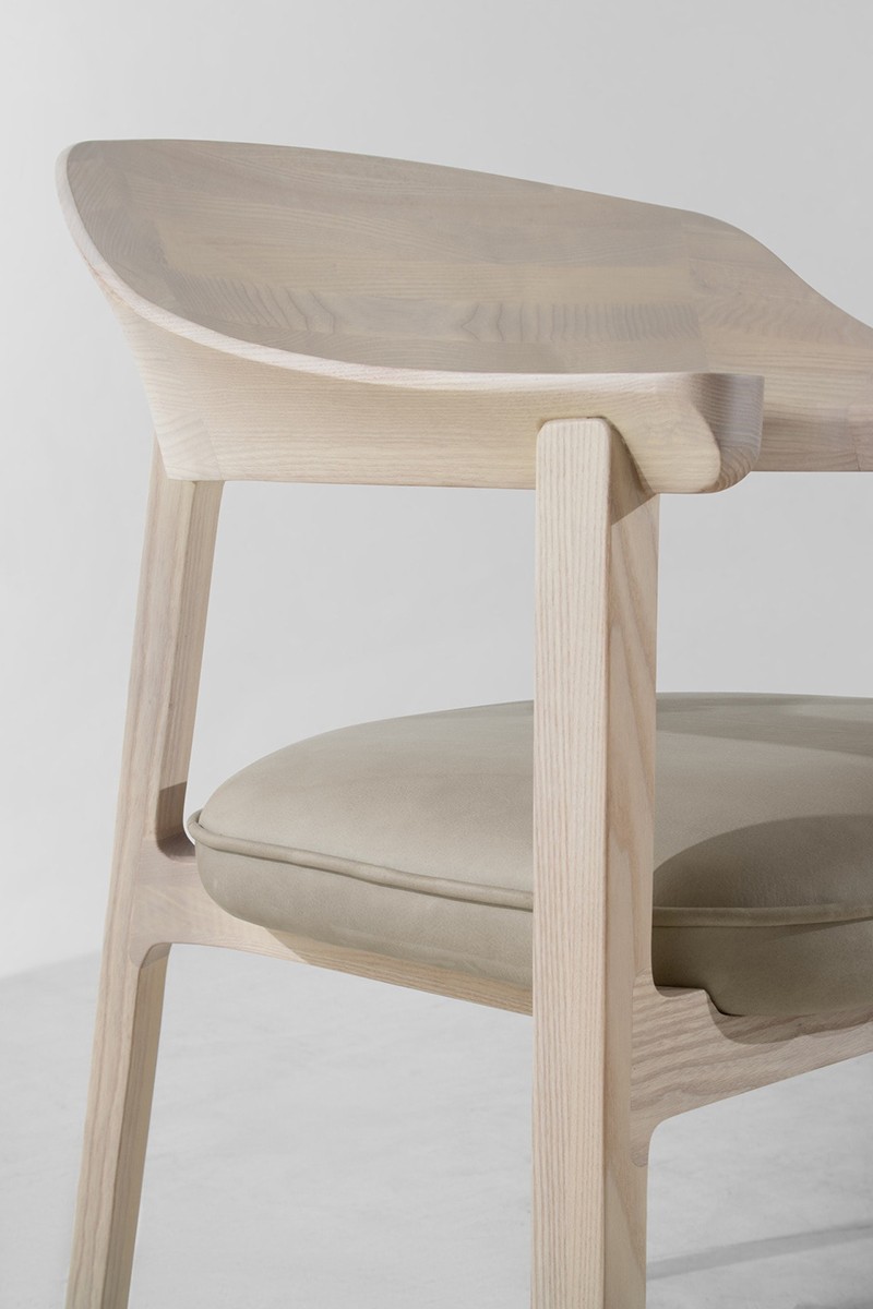 Collette 扶手餐椅