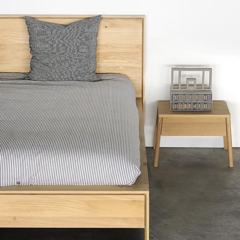 Air 北歐設計抽屜床頭櫃