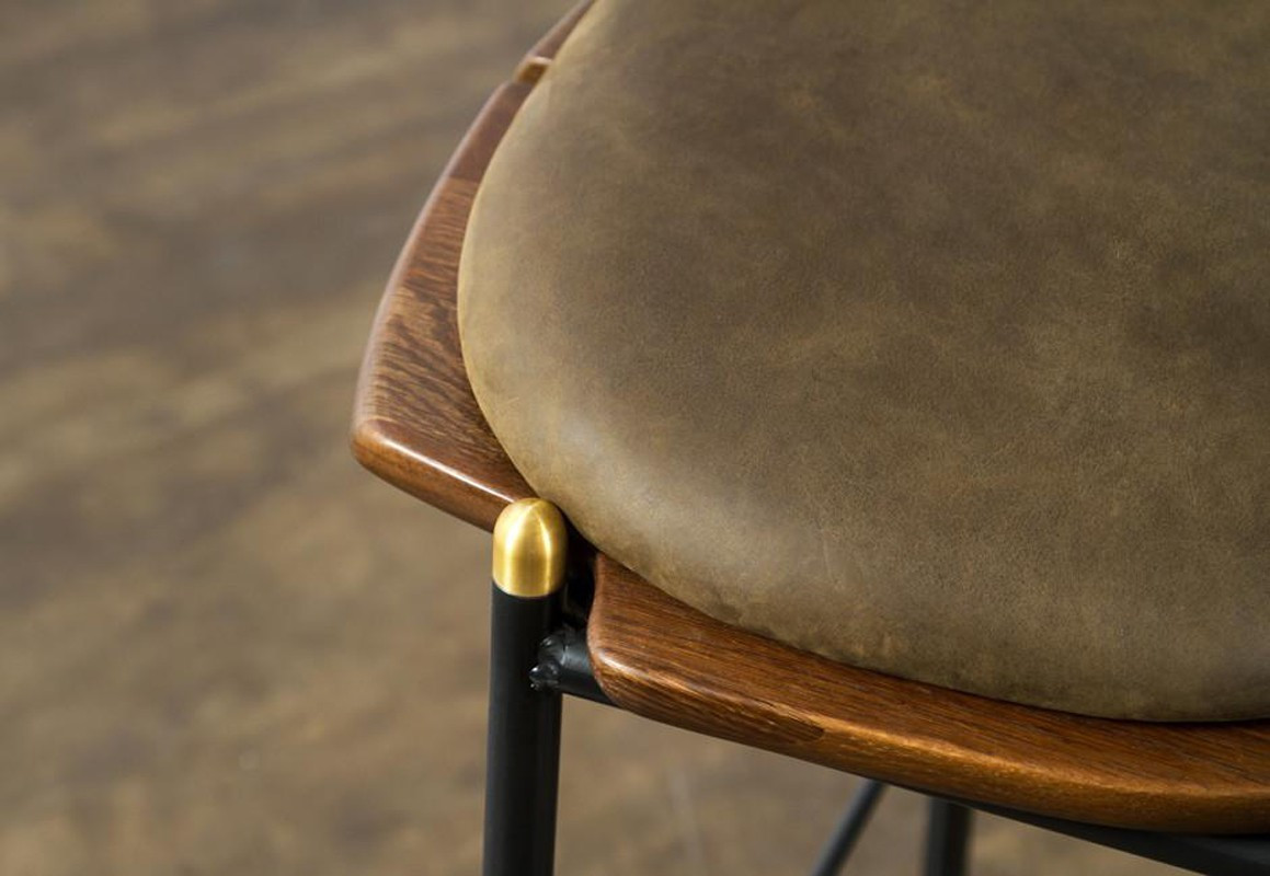 Kink 栗黑橡木皮革吧台椅 (橄欖綠)