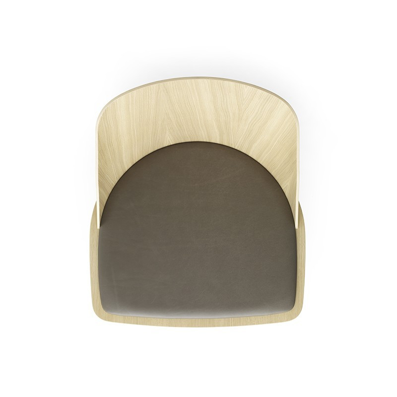 Synnes 橡木皮革單椅